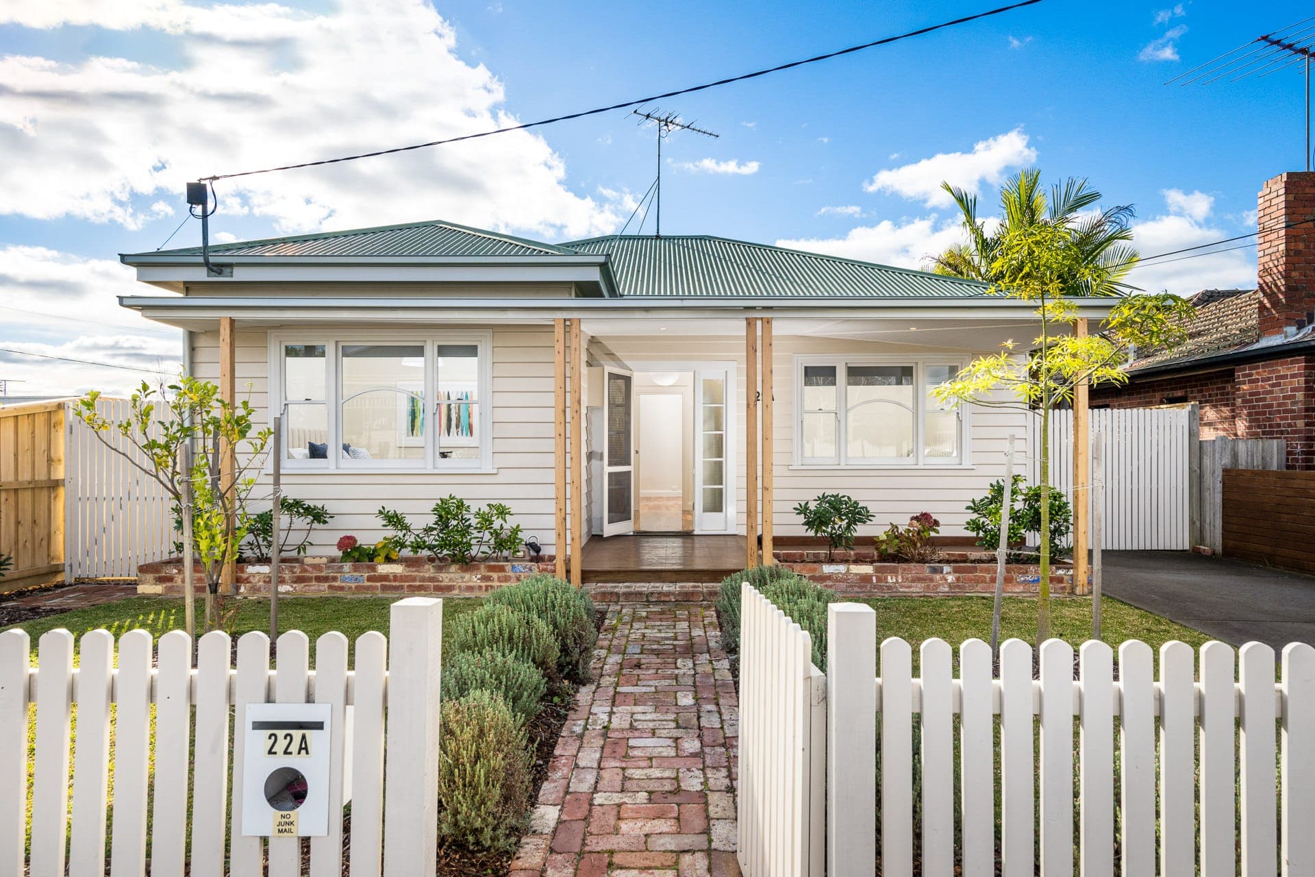 Residential garden and lawn maintained by Clifton Partners Gardening